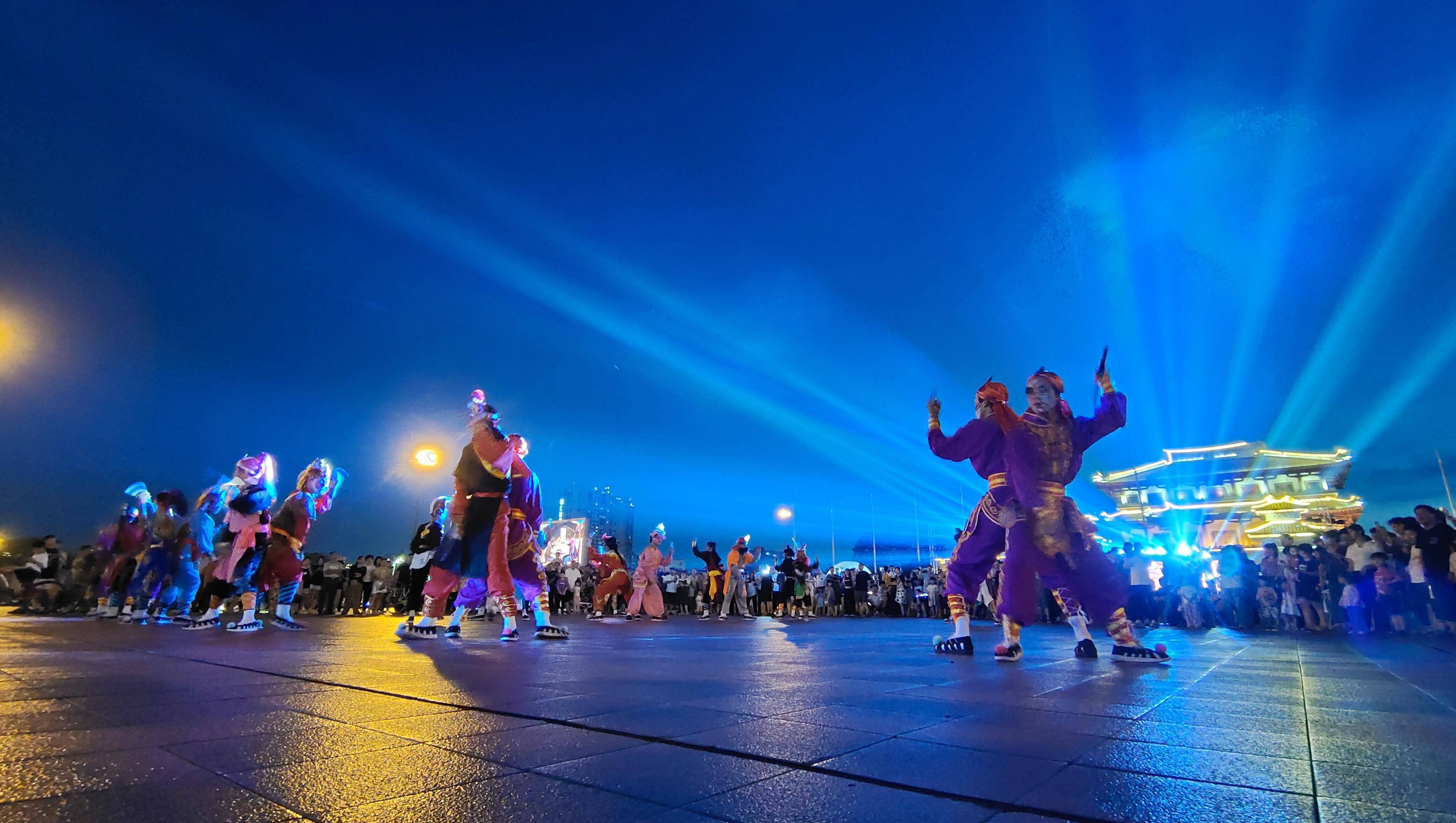 抖音女生广告视频_抖音广告女孩是谁2020_抖音广告女生