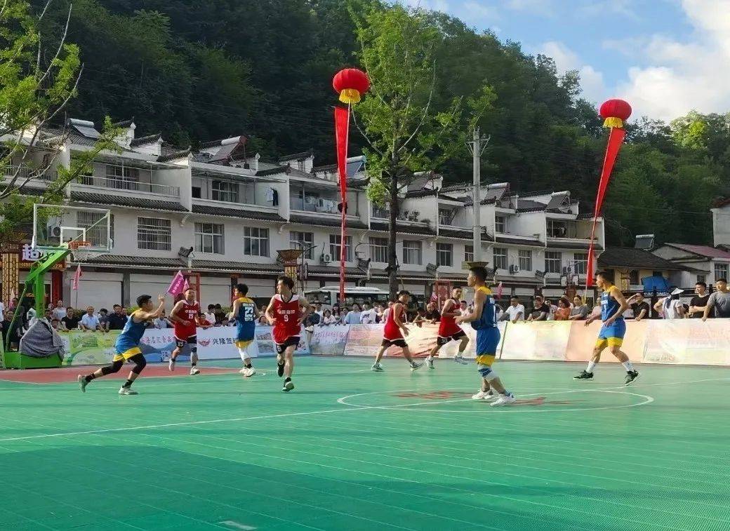 兴隆镇:社区篮球赛场,全民参与展英姿