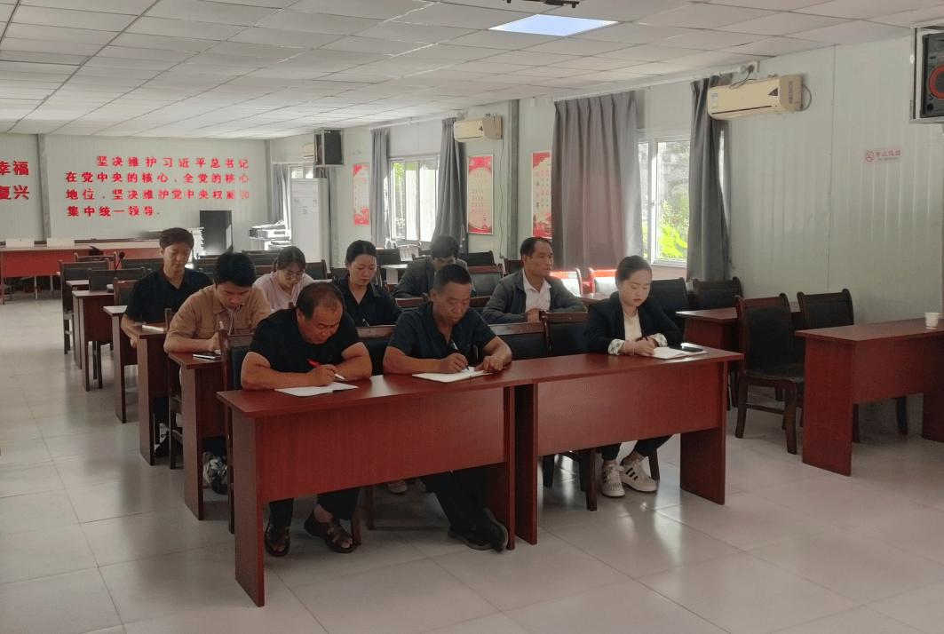 泰山乡召开第三季度人民调解员培训会