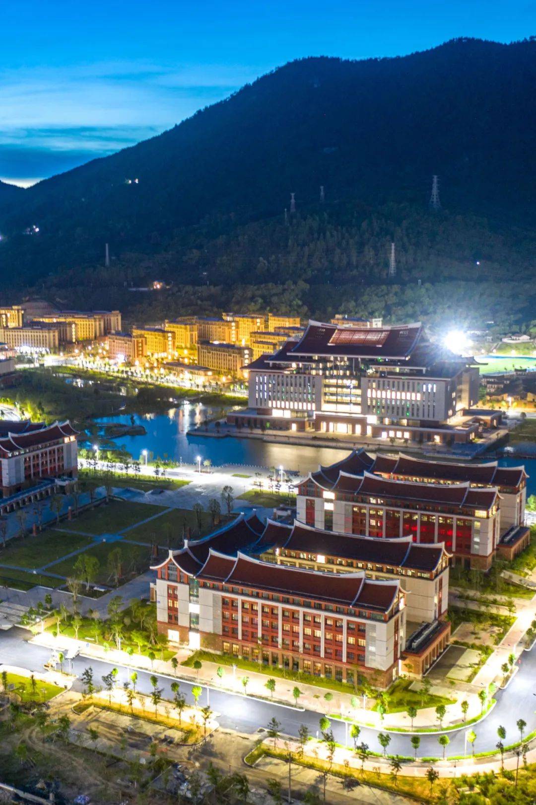 获批成为硕士学位授予单位▲湄洲湾职业技术学院