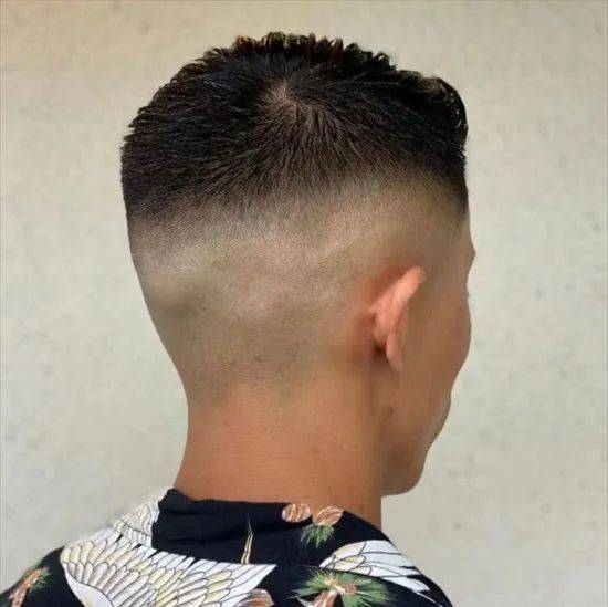 男生剪着这款发型,才是真的免打理