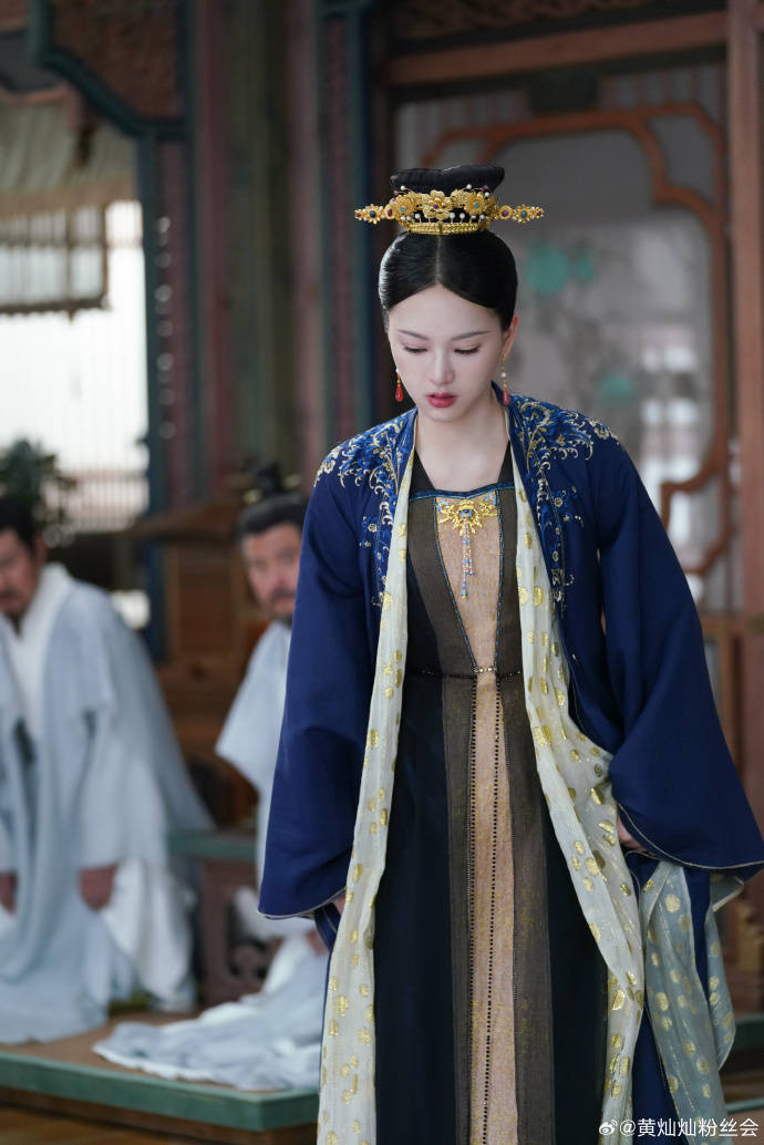 黄灿灿:曾是武大校花却频陷风波,终靠《长相思2》颜值再出圈