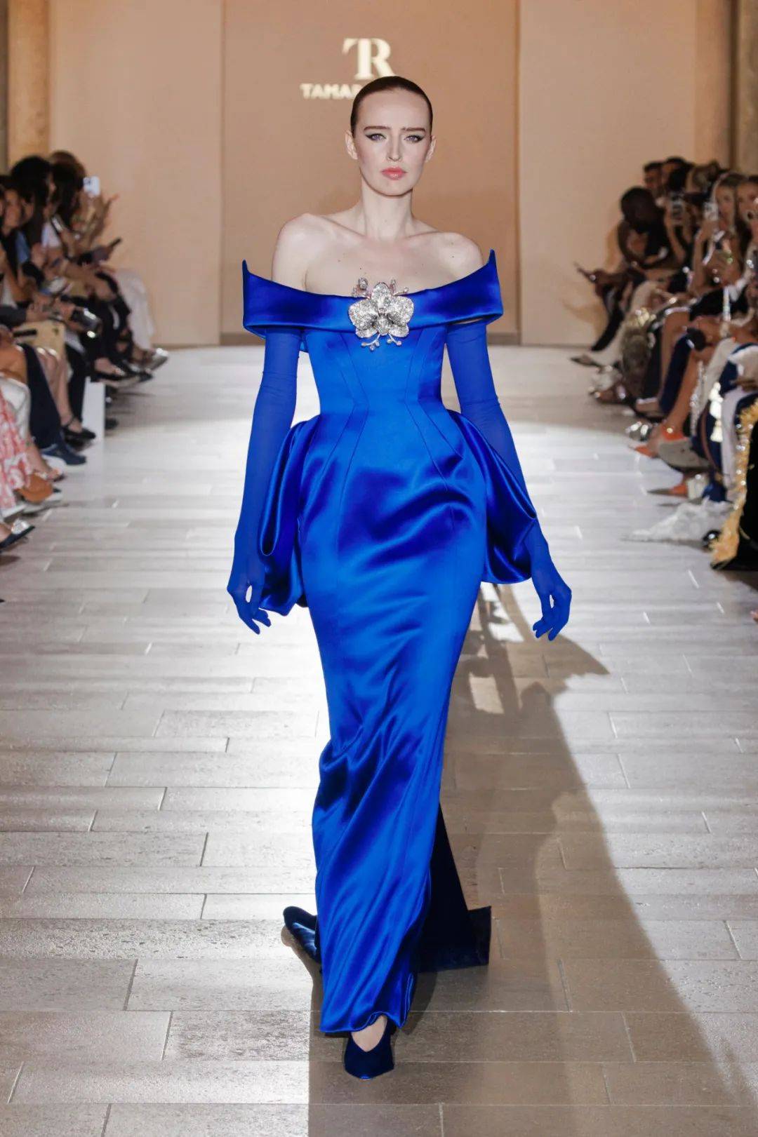 一眼心动!标准的礼服品牌,仙女必备!