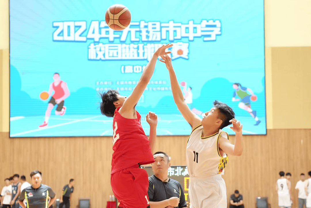 冠军揭晓……_校园篮球_无锡市_中学校园