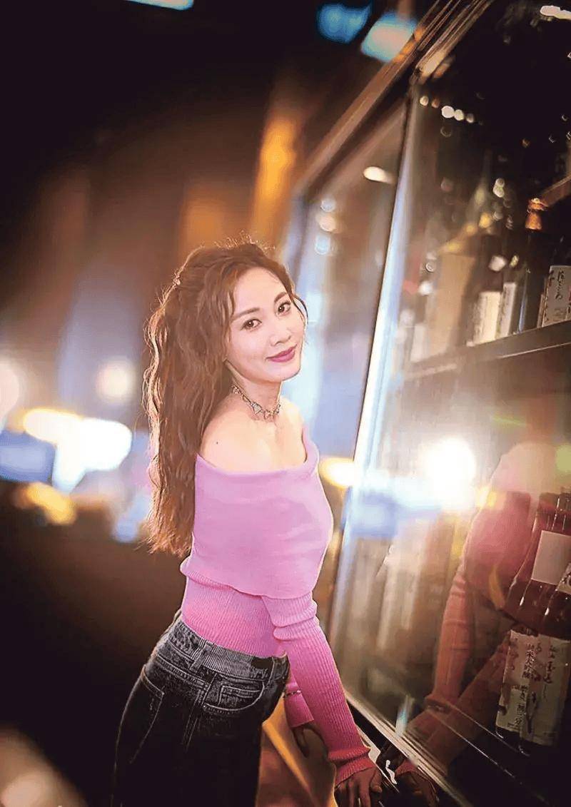 朱晨丽否认与富二代拍拖,称入行后没空认识新朋友:感情事随缘