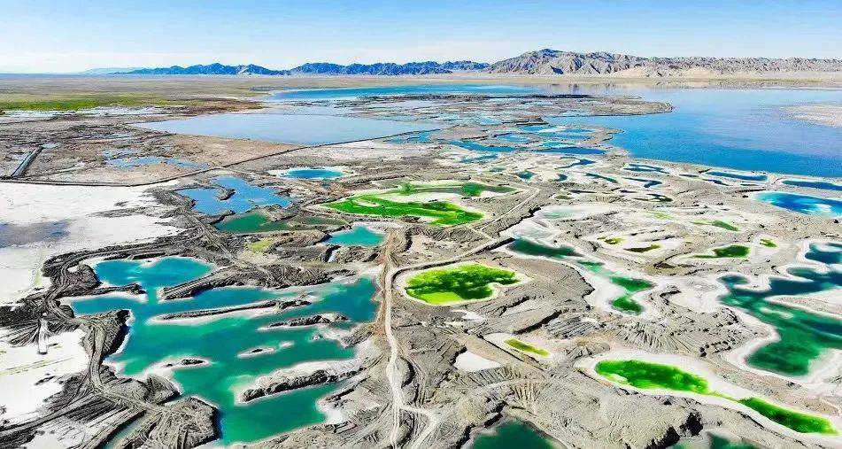 大柴旦翡翠湖景区游客量破百万!创历年同期新高