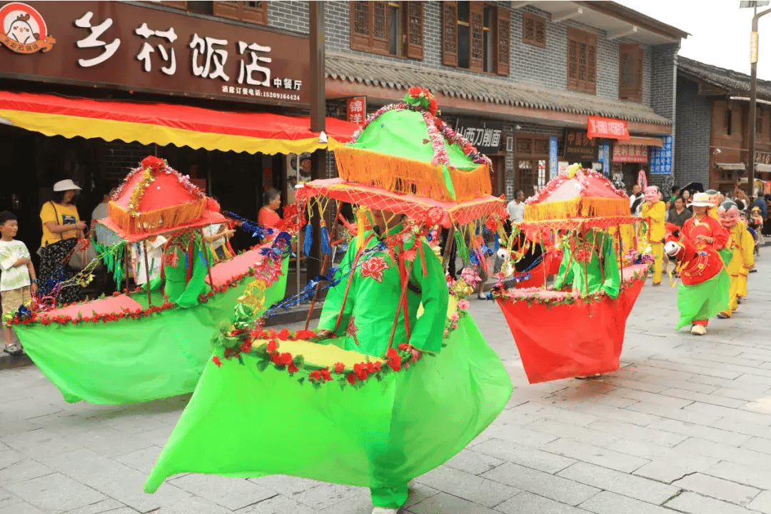 洋县悬台社火图片