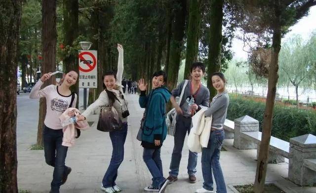 震惊！李沁杨洋亲密互动引爆网络，蒋梦婕惊艳逆袭成最大赢家