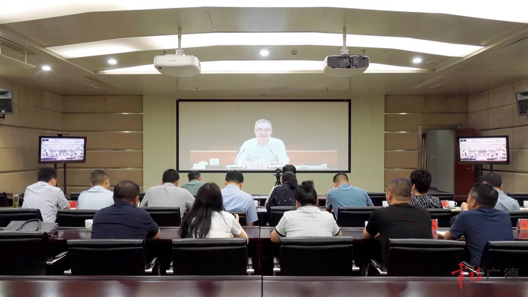 市委副书记,市长钱会,市政府党组副书记,市经开区管委会主任张勇国在