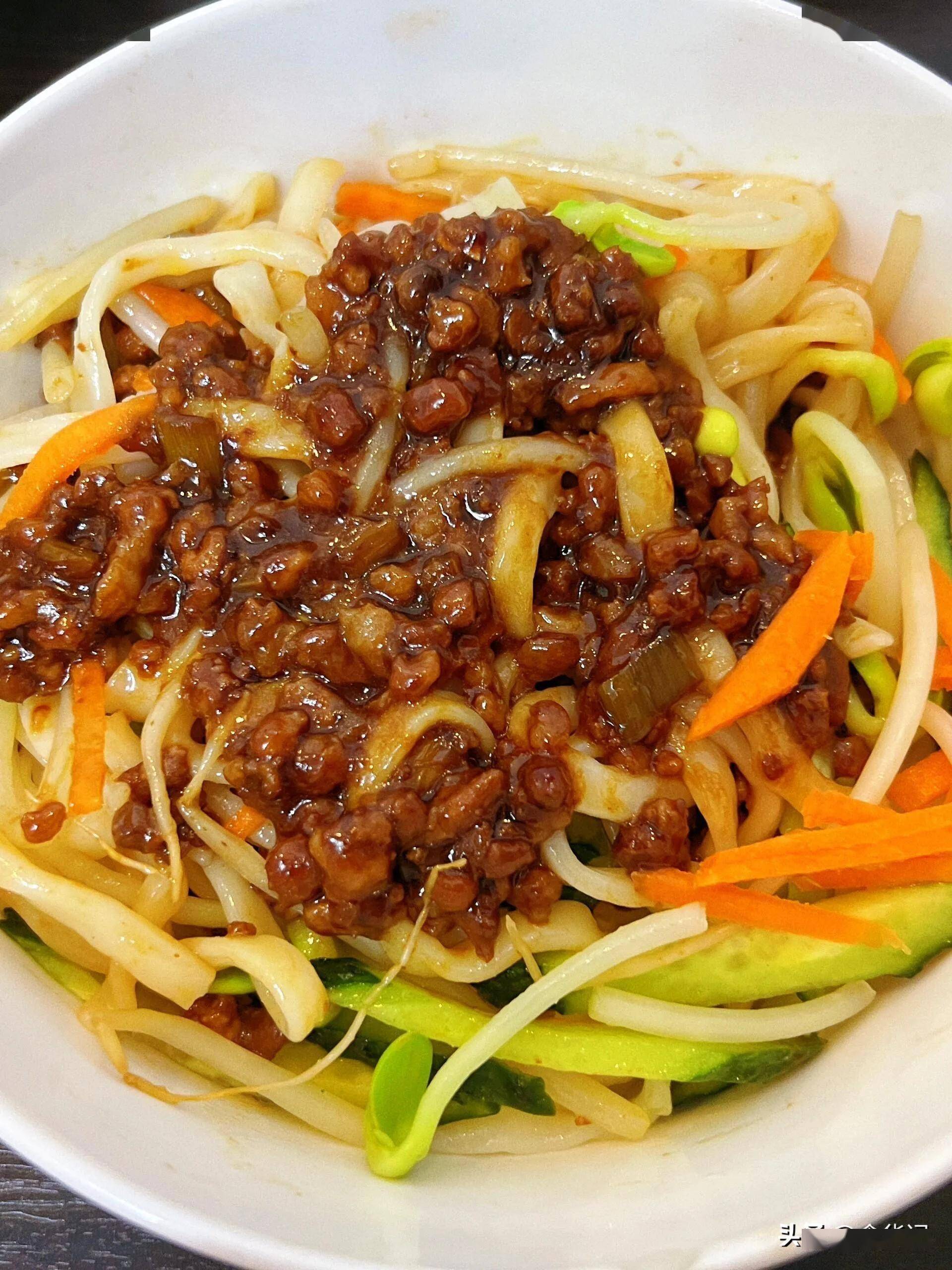 二,秘制炸酱面