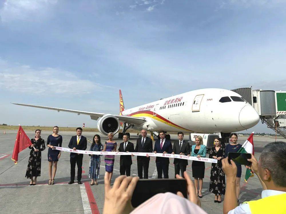 社会】海南航空布达佩斯直飞深圳航线震撼启航_匈牙利_旅客_中国