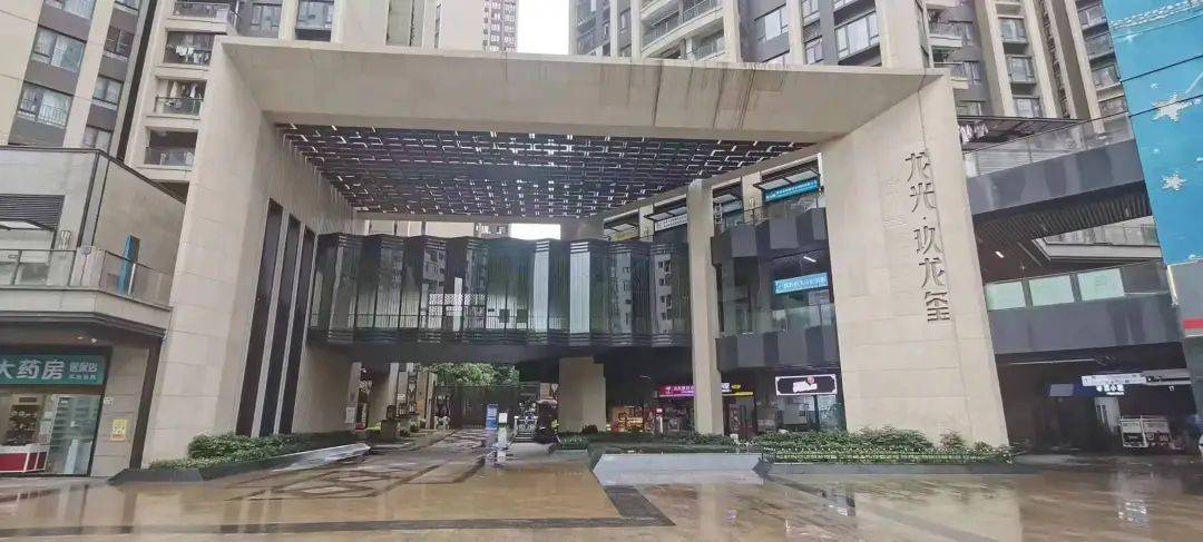 “深圳一房东坚持按交房状态收房”后续→_调解_业主_小区