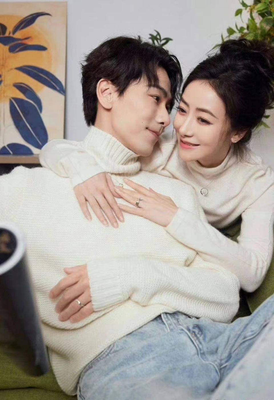 戴向宇工作室发布声明,陈紫函微博沦陷,网友建议她去检查身体