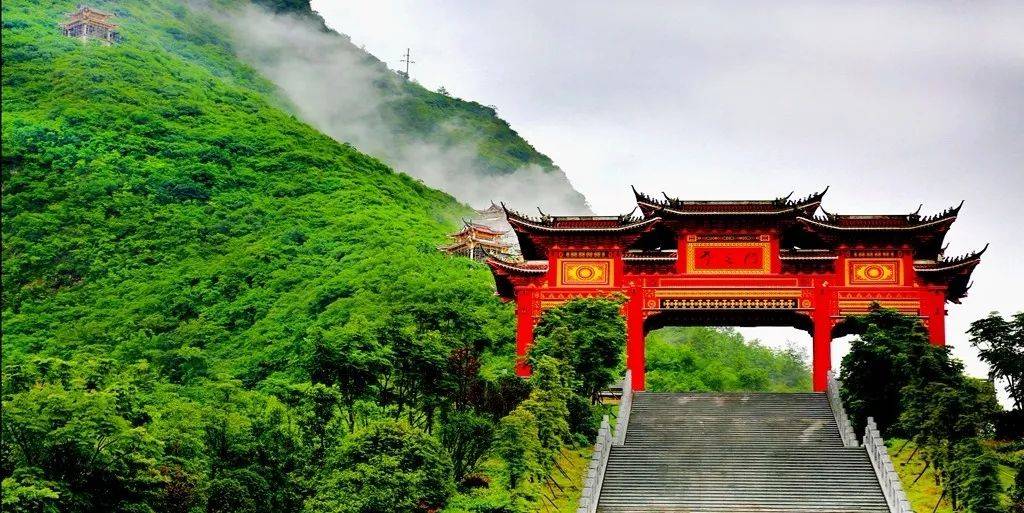 乐山10个秋日爬山徒步好去处