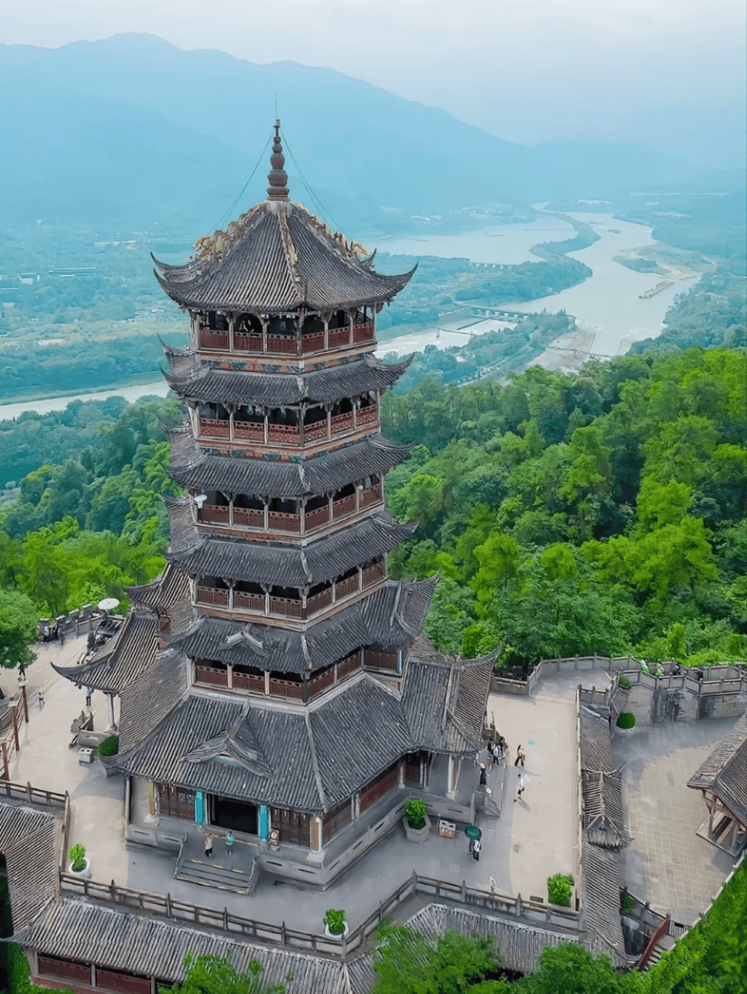 都江堰七里诗乡景区图片