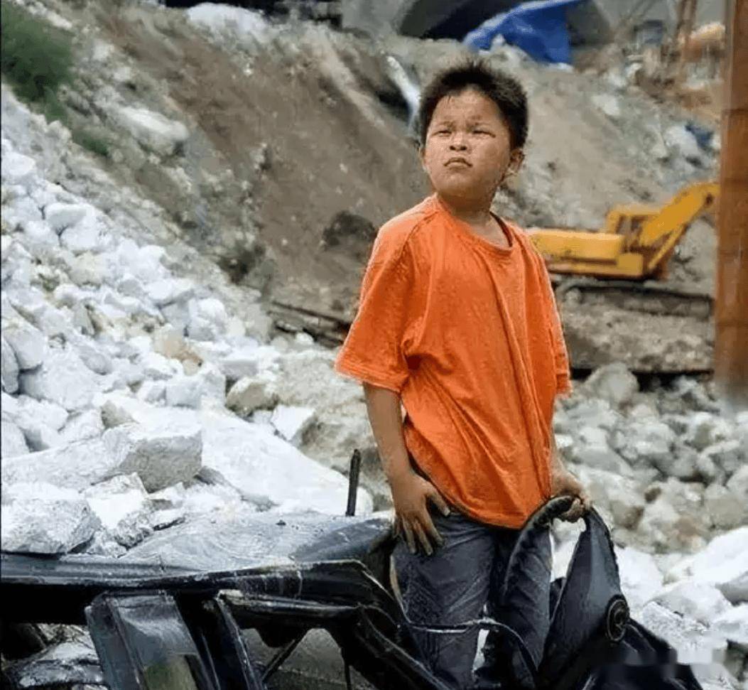 林浩:汶川地震9岁小英雄,被姚明抱上奥运,16年过去,如今怎样