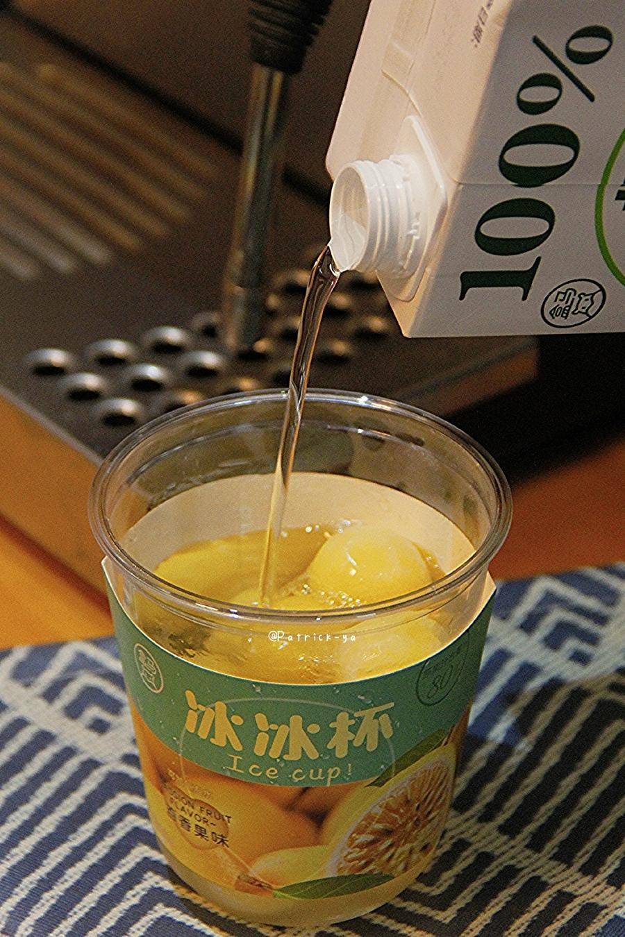 "不太冷:雪糕更便宜,冰杯成新宠,高温滑雪照进现实_冷饮_市场_品牌