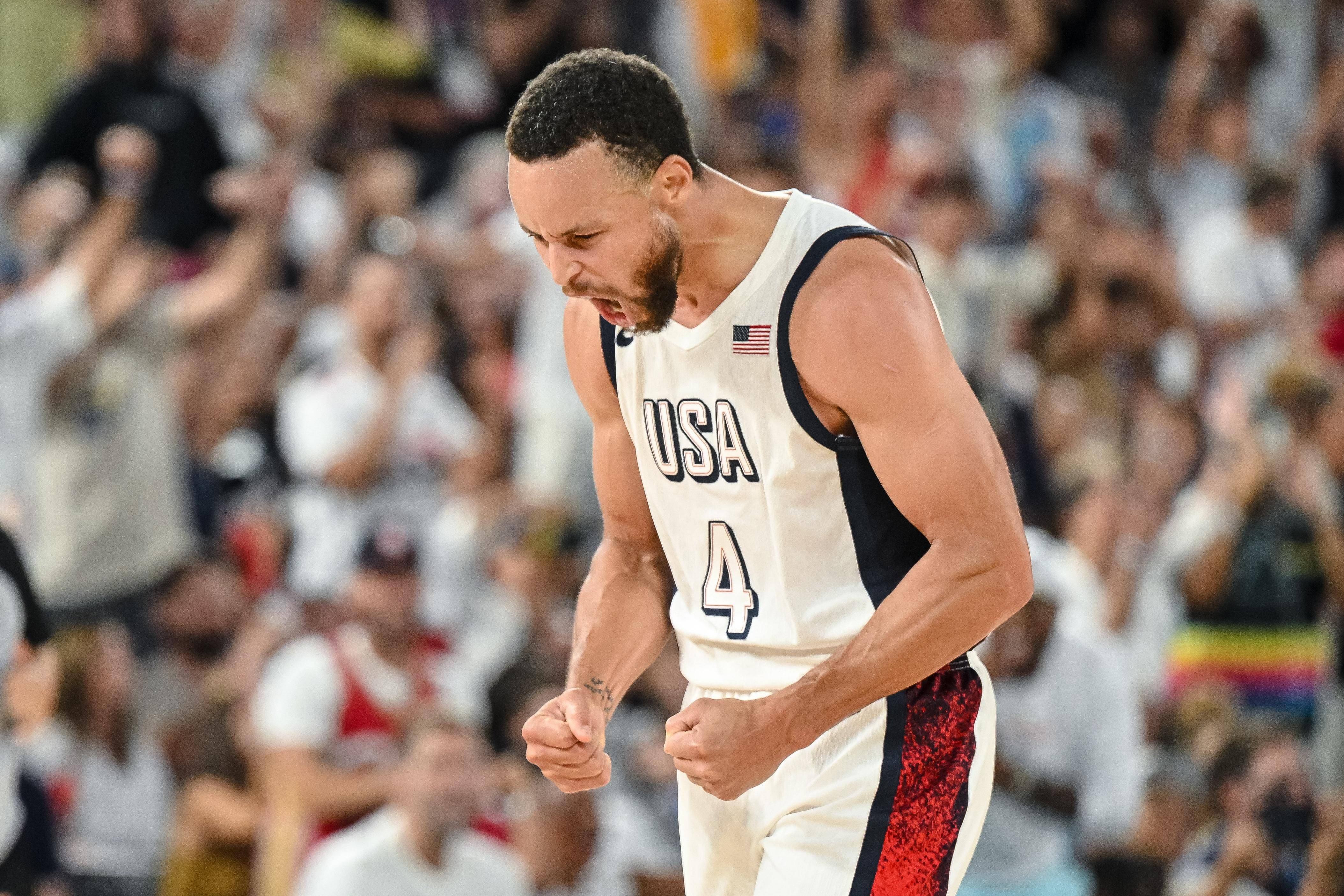 真急了!梦之队"啃老"成功 詹库杜高清怒吼庆祝