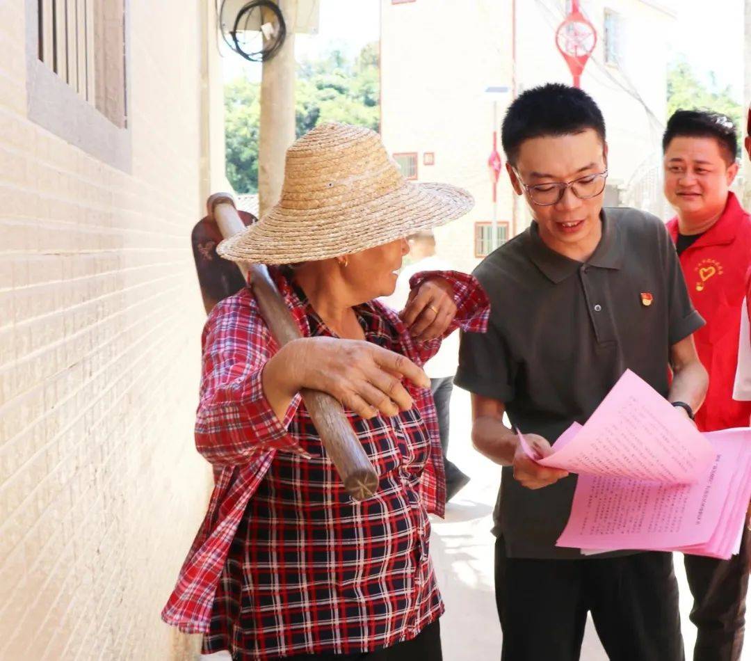 潮南红场大溪坝村第一书记马思捷:驻村更"助村,真心促"振兴"