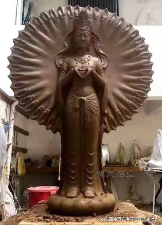 滴水之恩,涌泉相报:石雕滴水观音的寓意