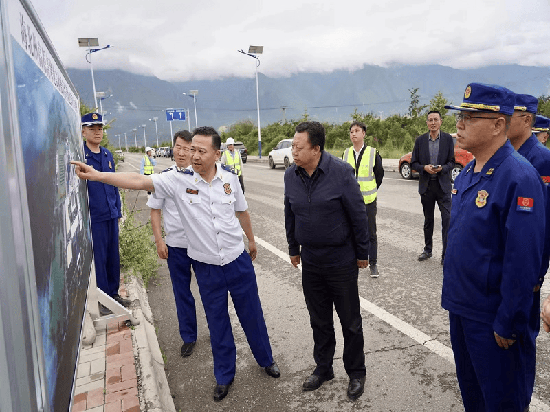 扎西平措总队长到基层调研指导消防救援和队伍建设工作