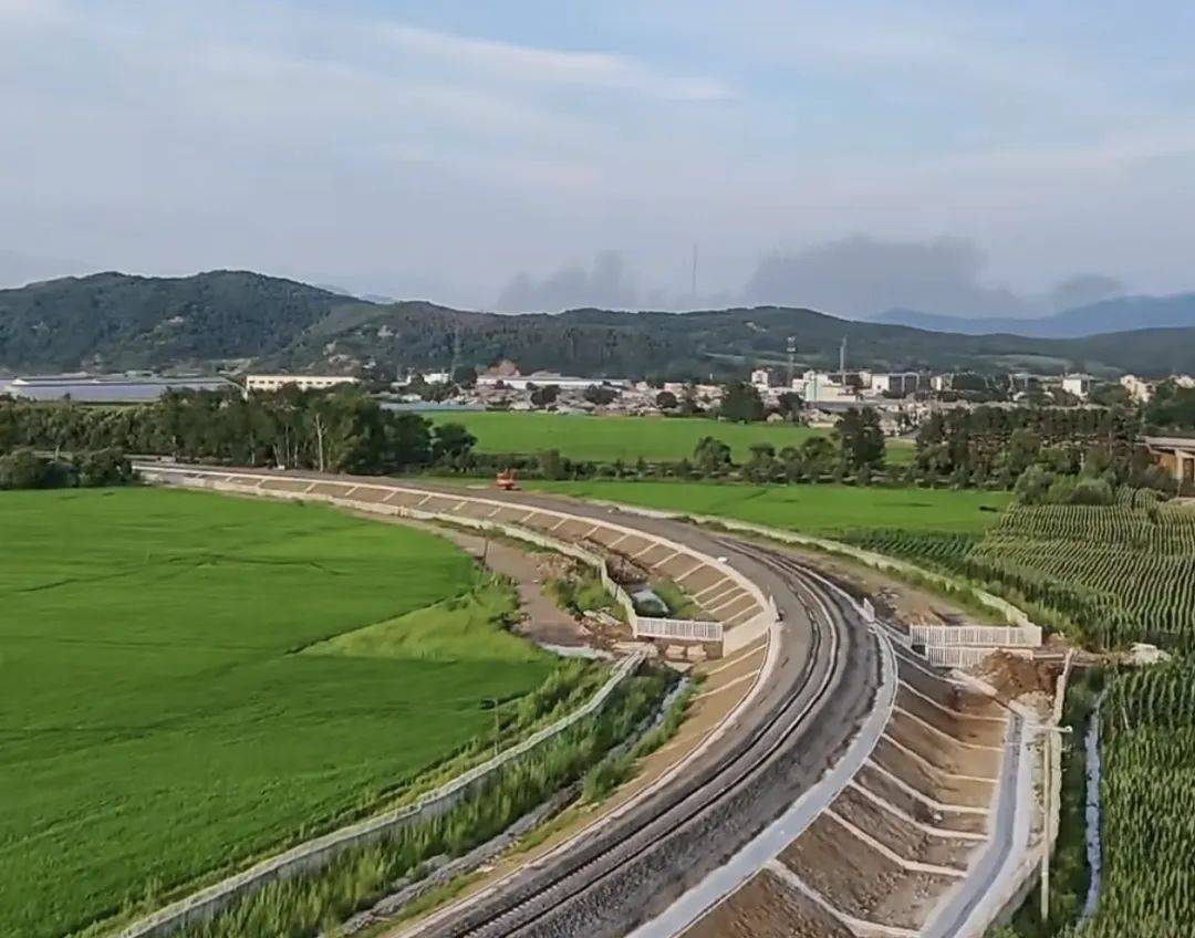 吉林西环线项目预计今年9月底全线通车_施工_枢纽_铁路