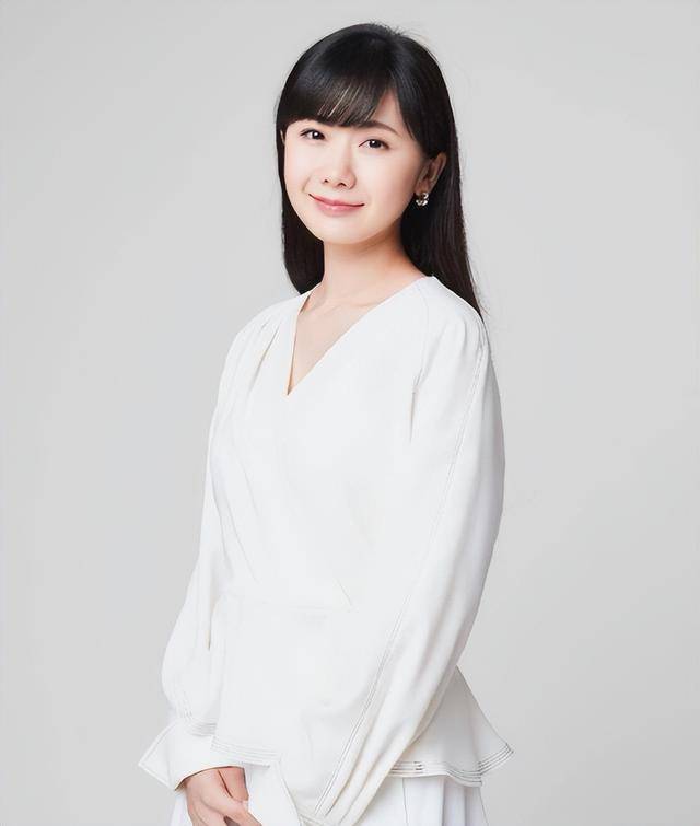 从与江宏杰的婚姻风波到后来种种情感波折,福原爱从未摆脱过公众的
