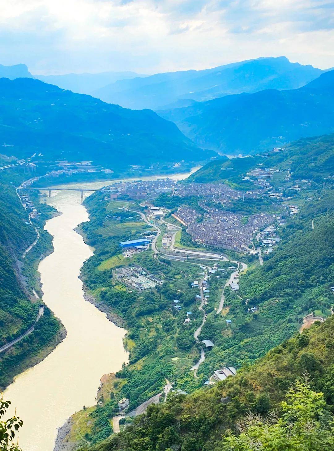 乌江峡道向云端,报名开启|2024武隆羊角越野赛暨远野云巅天空跑第3站