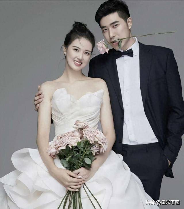 张常宁现身新疆男篮!陪同吴冠希,两人共度七夕,做美甲引人关注