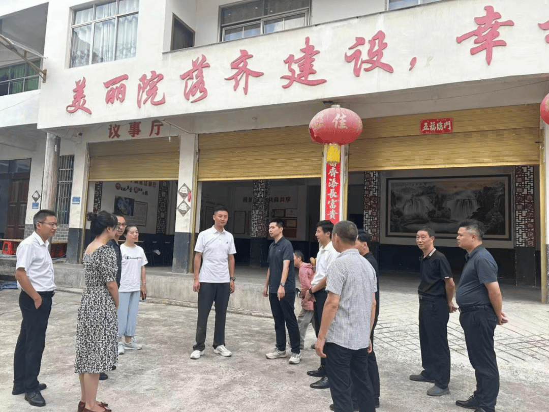 动员40余名网格员,党员干部开展"民情遍访"我为群众办实事"系列活动6