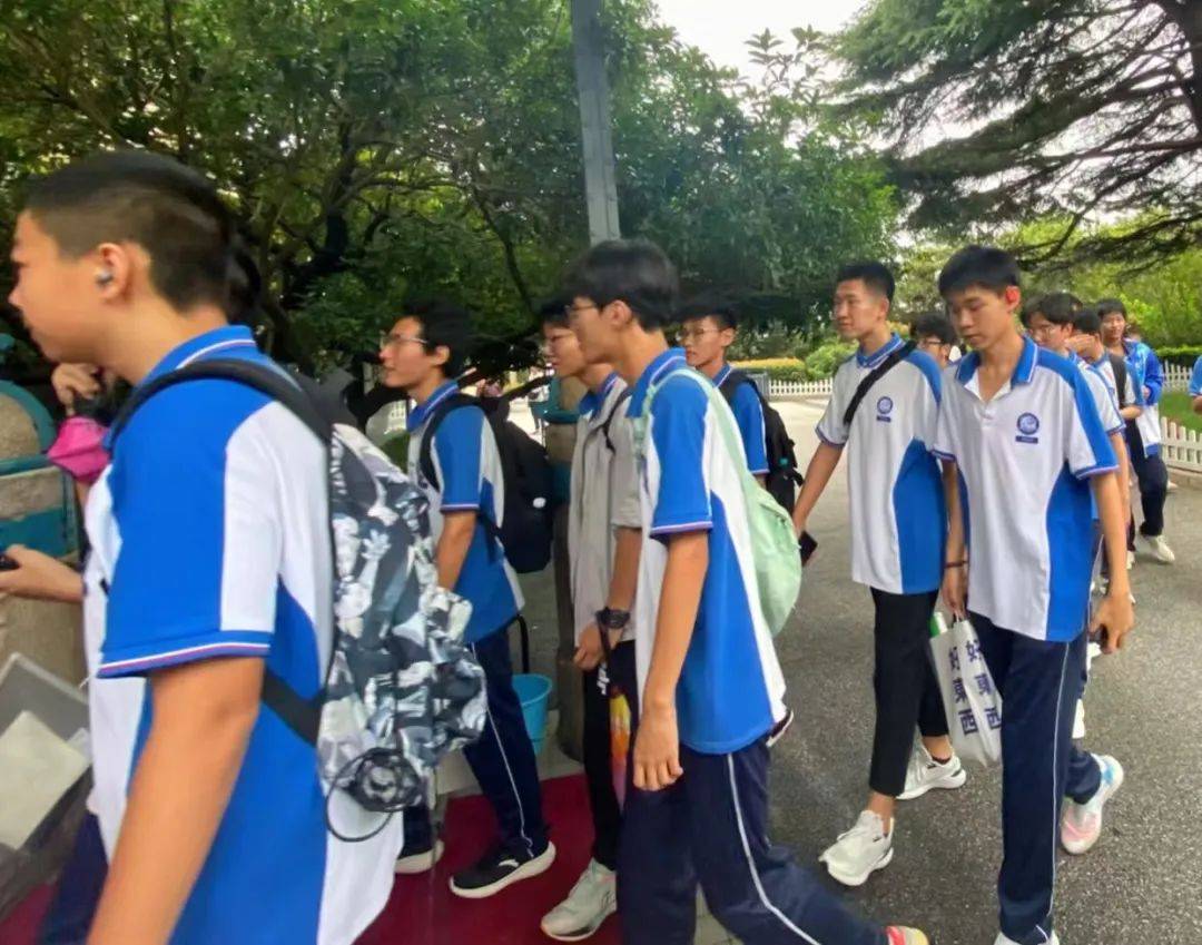全环境立德树人 | 走进青城往事,感悟家国情怀——青岛十九中2023级2