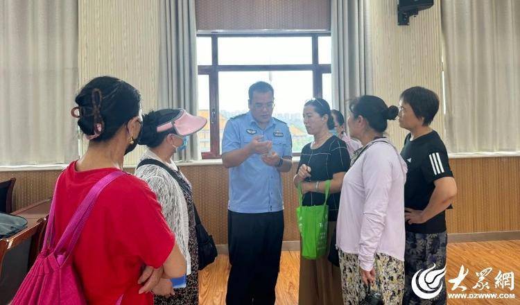 东昌府公安分局反诈中心到东昌府区老年大学开展反诈宣传活动_诈骗