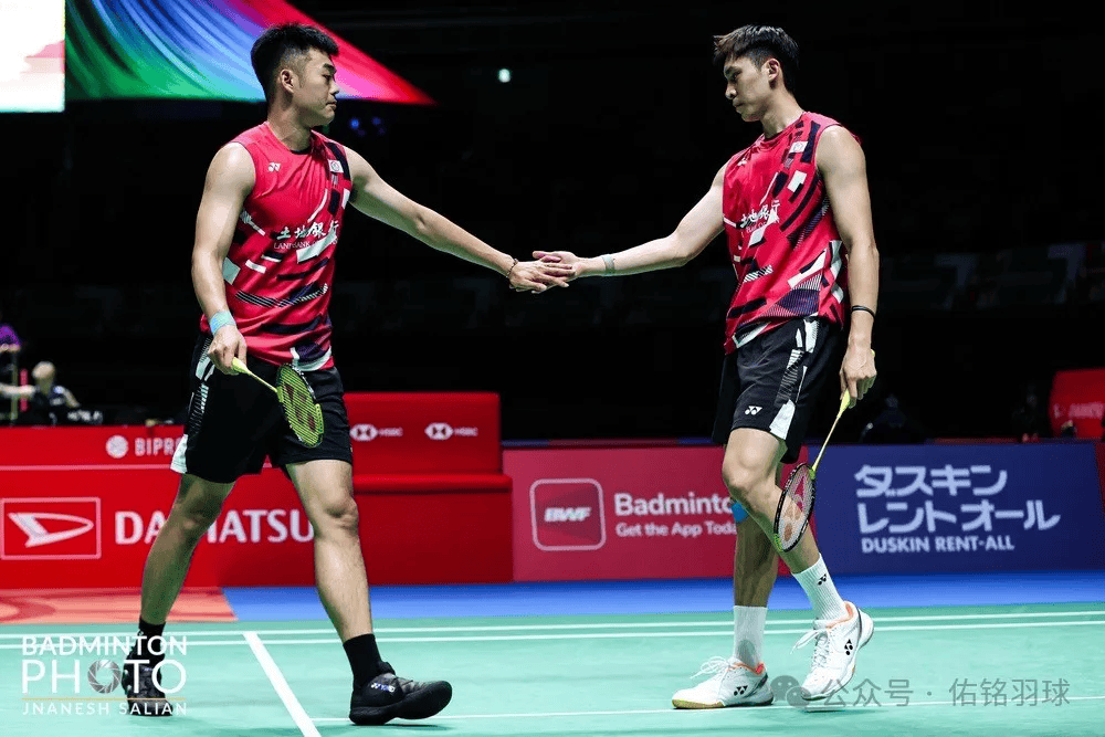 日本赛首日国羽2胜3负,王齐麟新组合实力惊人