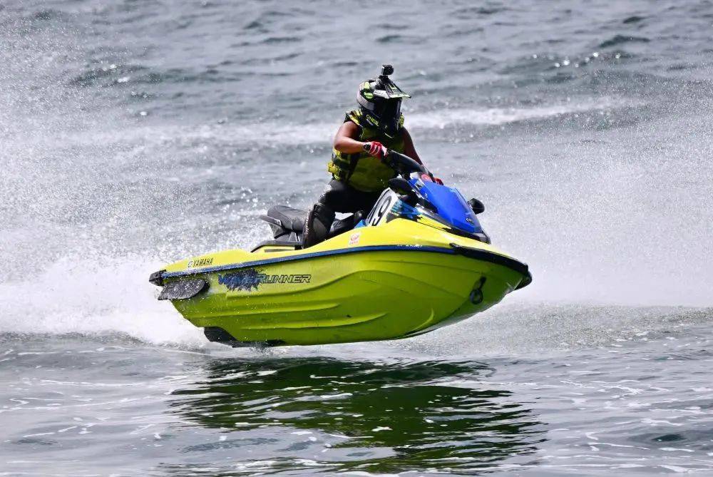 媒体聚焦 | 新华社:2024年中国摩托艇公开赛(青岛站)开赛