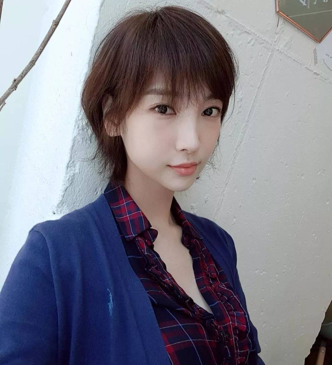 2018短碎发自然发型女