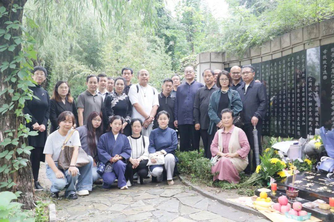 乐黛云先生安葬仪式及汤一介先生逝世十周年学术研讨会在京举行!