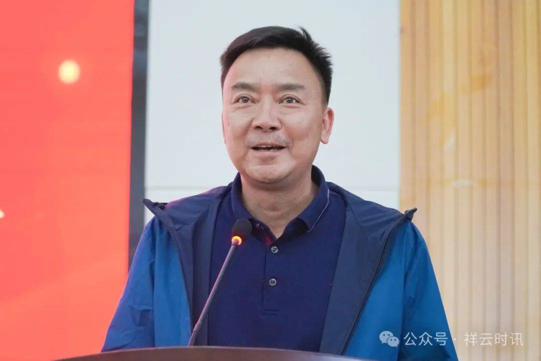 张挺到祥云一中开展教师节慰问