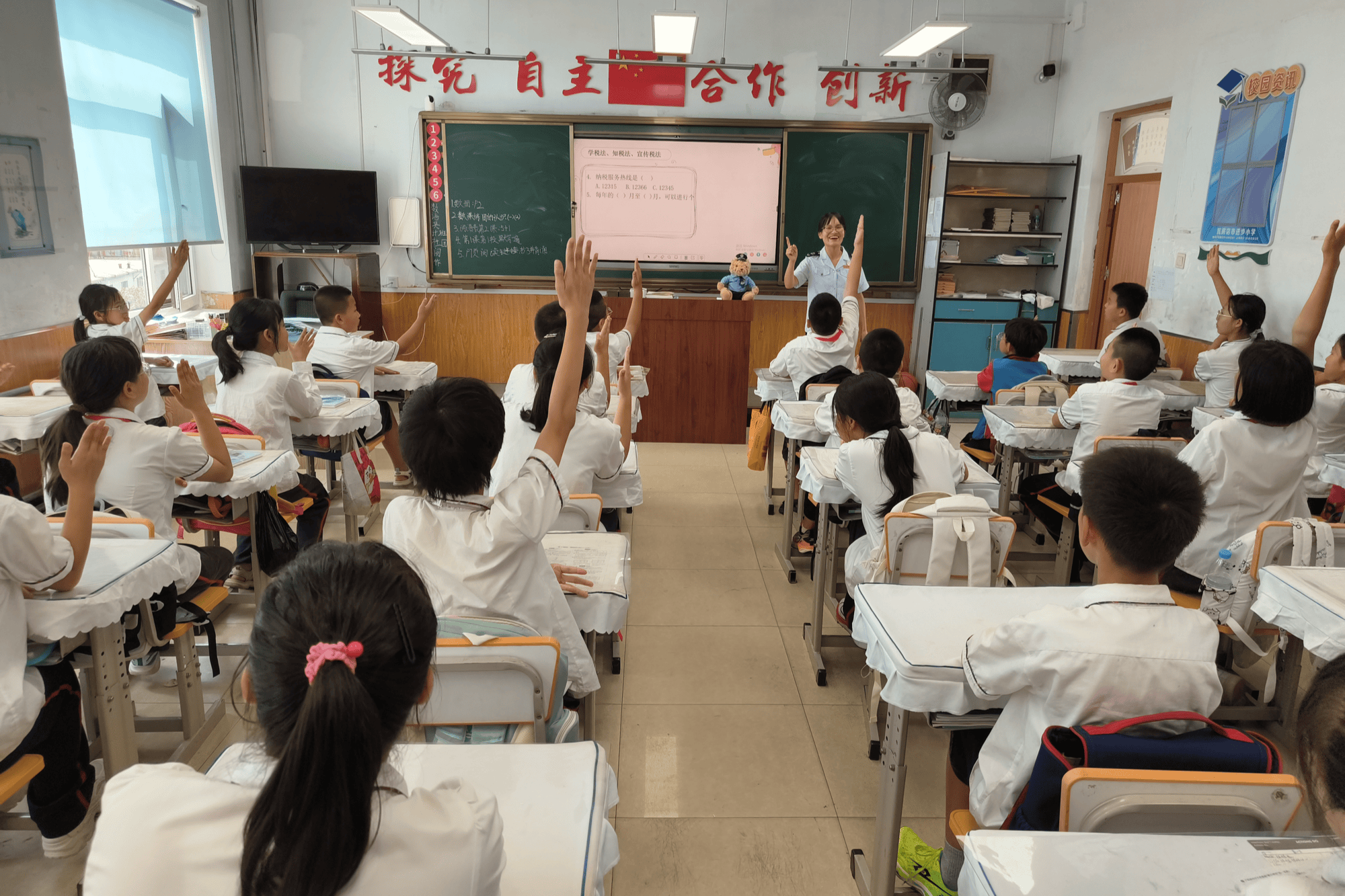 大连瓦房店: "税法社团课"成"新宠"