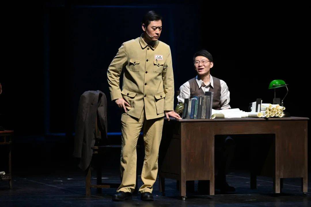 今晚19:30,"天字号"任务吹响集结号,线上独家首播话剧《直播开国大典