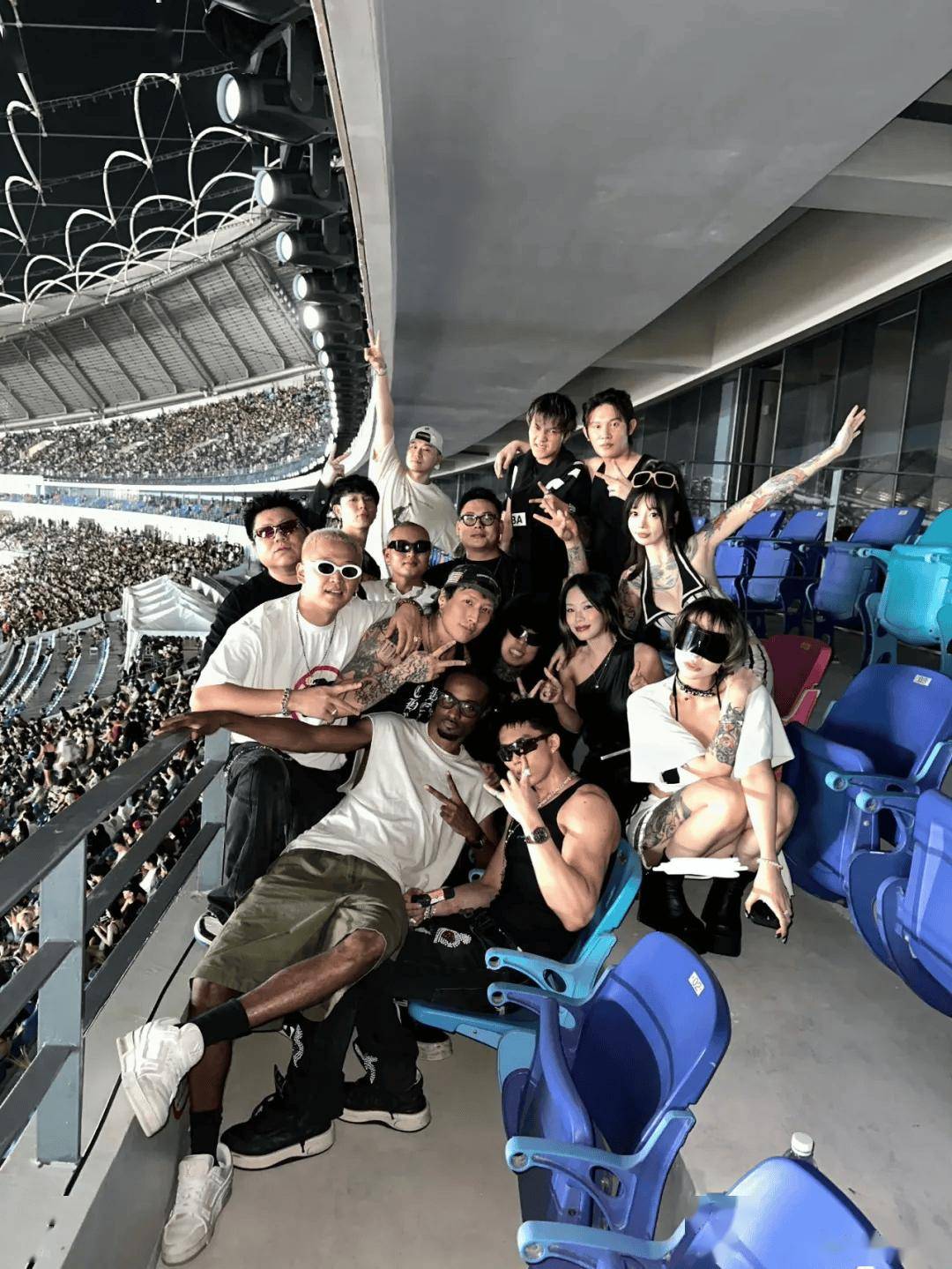 知名rapper官宣大喜事!