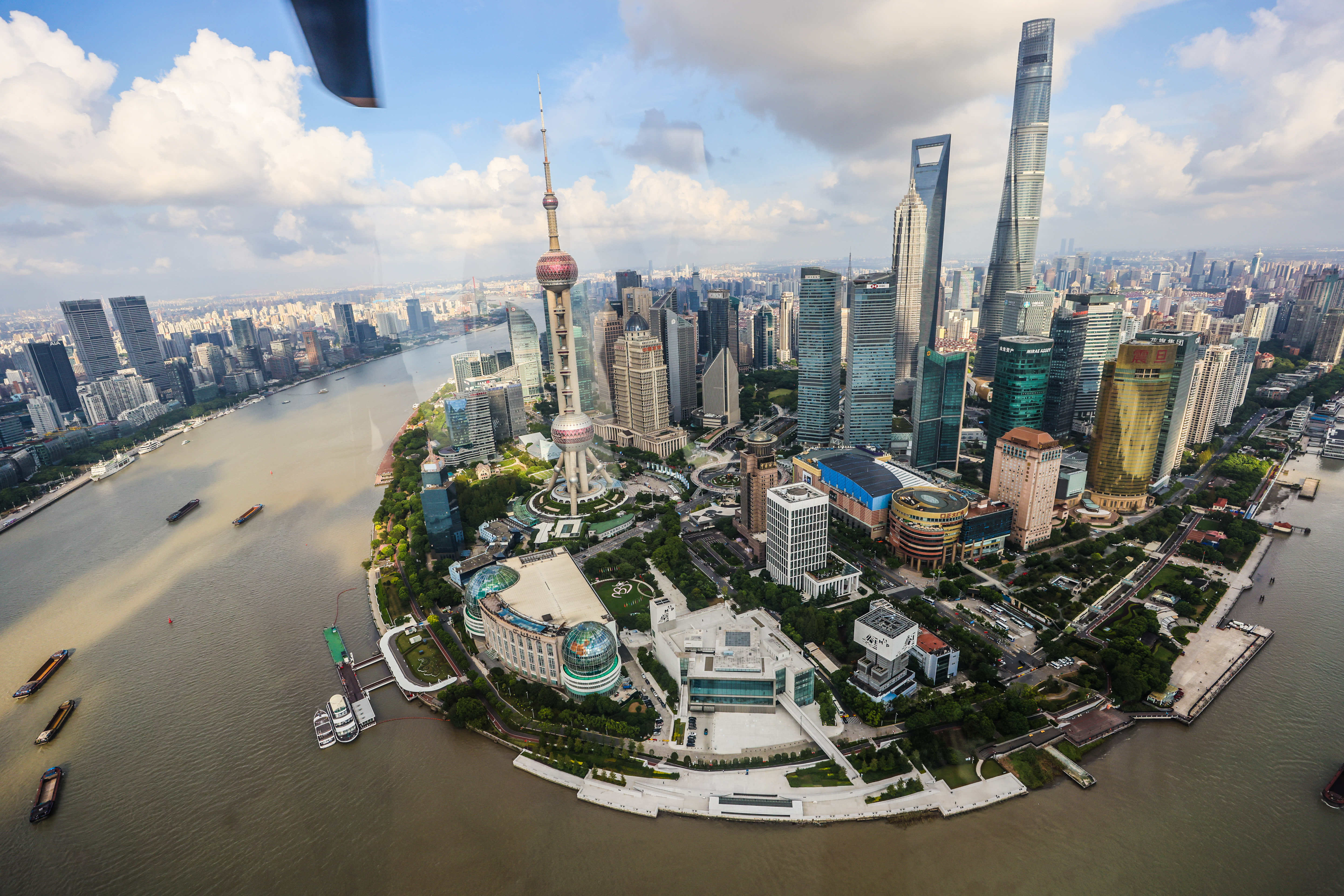 黄浦江两岸美景尽收眼底,上海新增一条低空载客航线