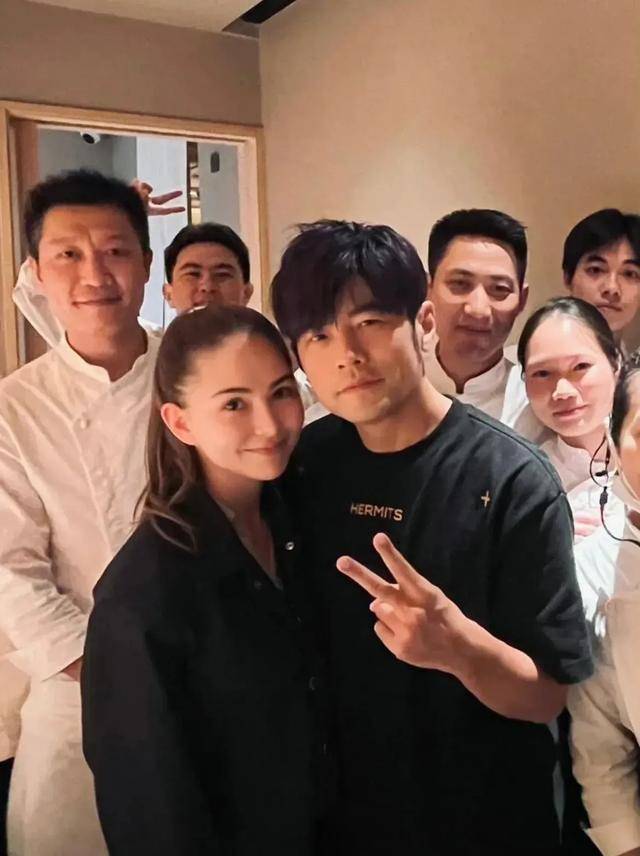 想当年,周杰伦身边的美女数不胜数,江语晨,侯佩岑等都是娱乐圈的顶尖