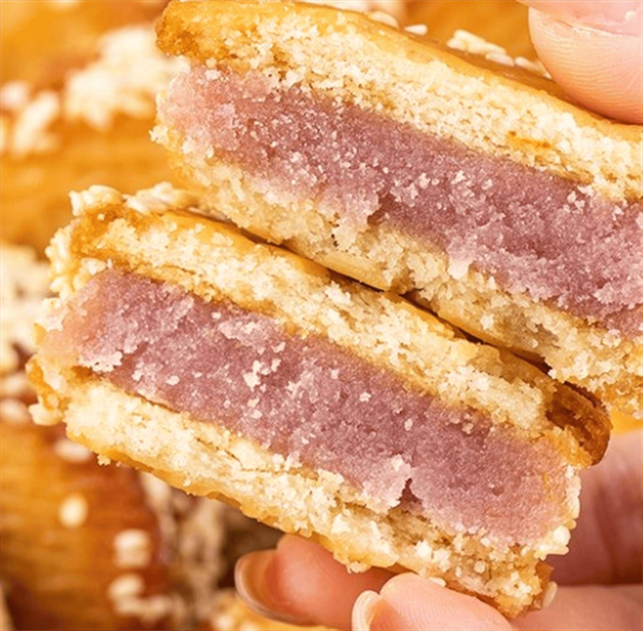 在众多的福建特产中,泉珍思饼香芋夹心糕点无疑是一颗璀璨的明珠