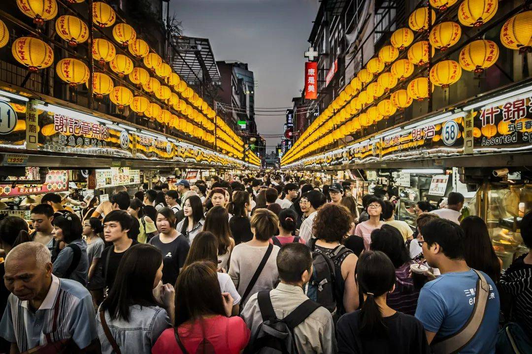 特种兵旅游实在太费人了-华闻时空