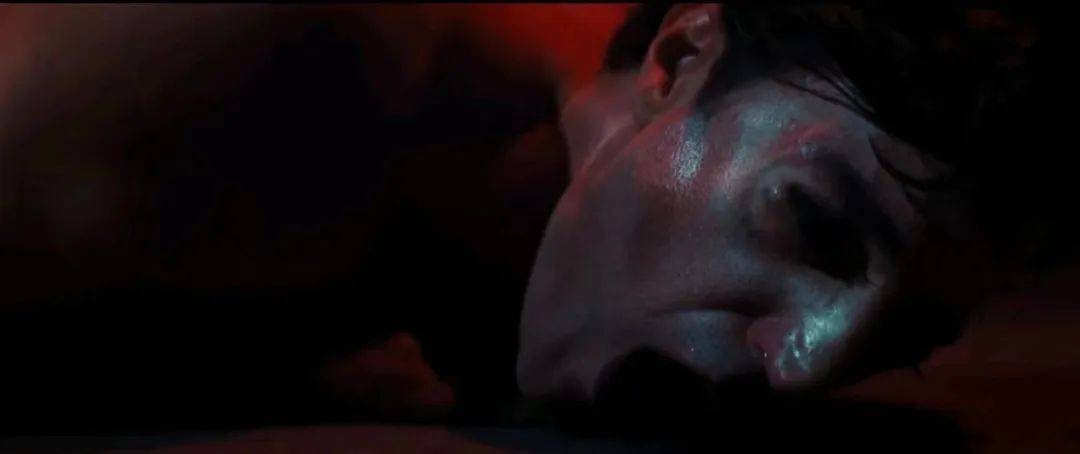 新时代的恐怖片佳作,吓人与美学兼备