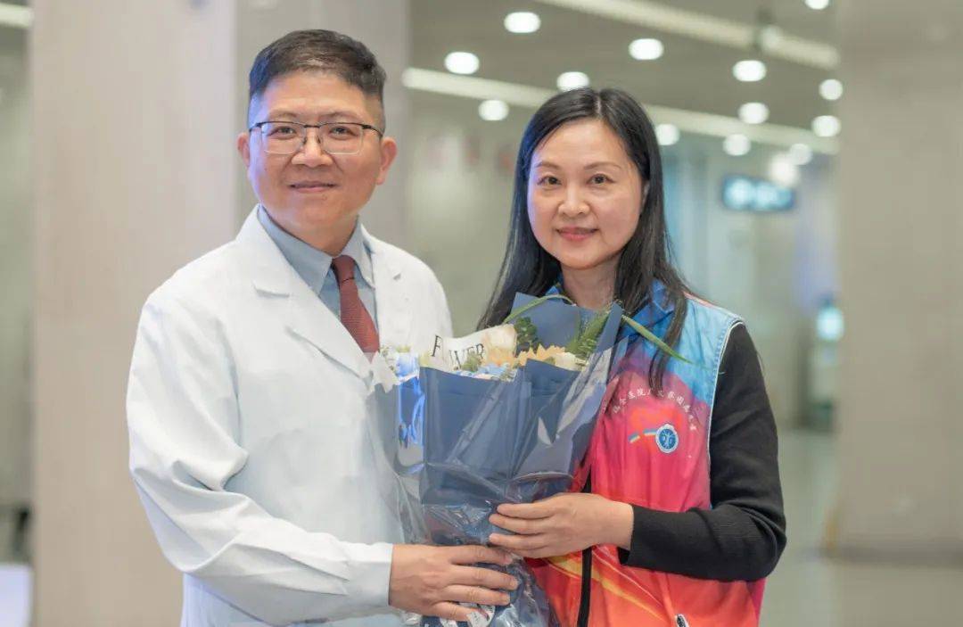 "音"为有爱,"悦"满瑞金,瑞金医院门诊钢琴换新啦!