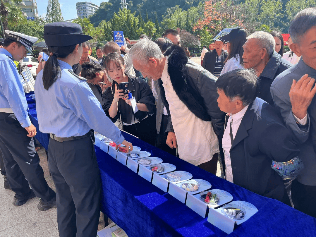 【争创全国禁毒示范城市】湄潭县:警营开放日 禁毒宣传来助力