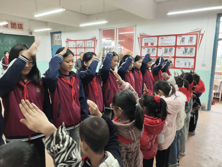 涪陵区各学校庆祝中国少年先锋队建队75周年主题队日