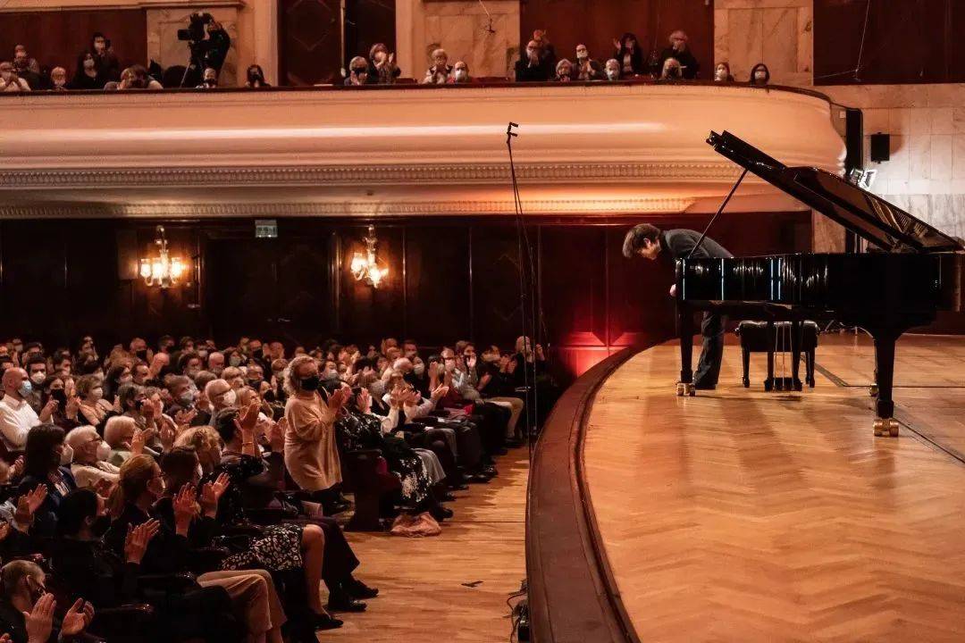 饶灏全肖邦作品音乐会,来一场夜晚的骑行!_波兰_肖赛_钢琴