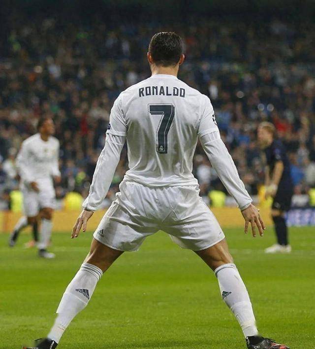 为什么说:c罗是皇马队史最佳球员,永恒的传奇